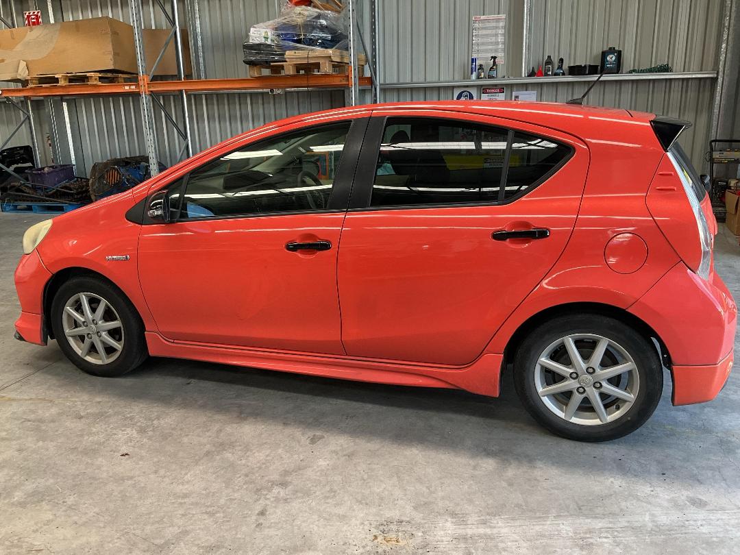 Photo '7' of Toyota Aqua Hybrid Photo '7' of Toyota Aqua Hybrid