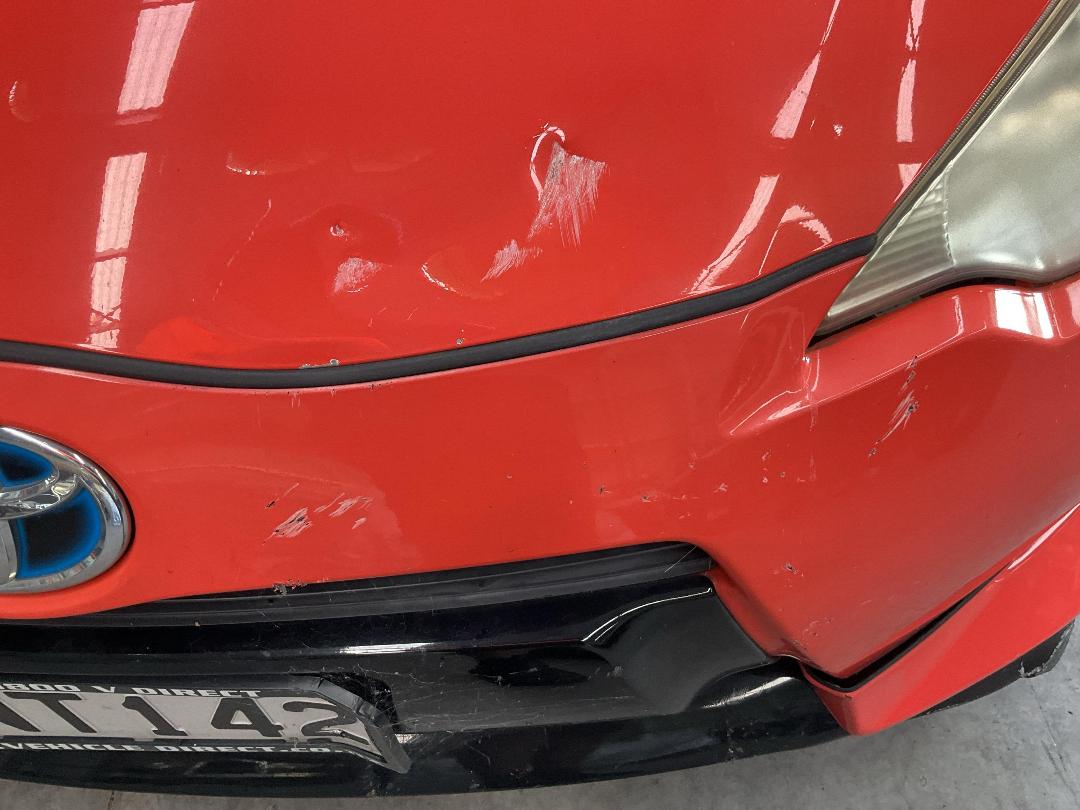 Photo '15' of Toyota Aqua Hybrid Photo '15' of Toyota Aqua Hybrid