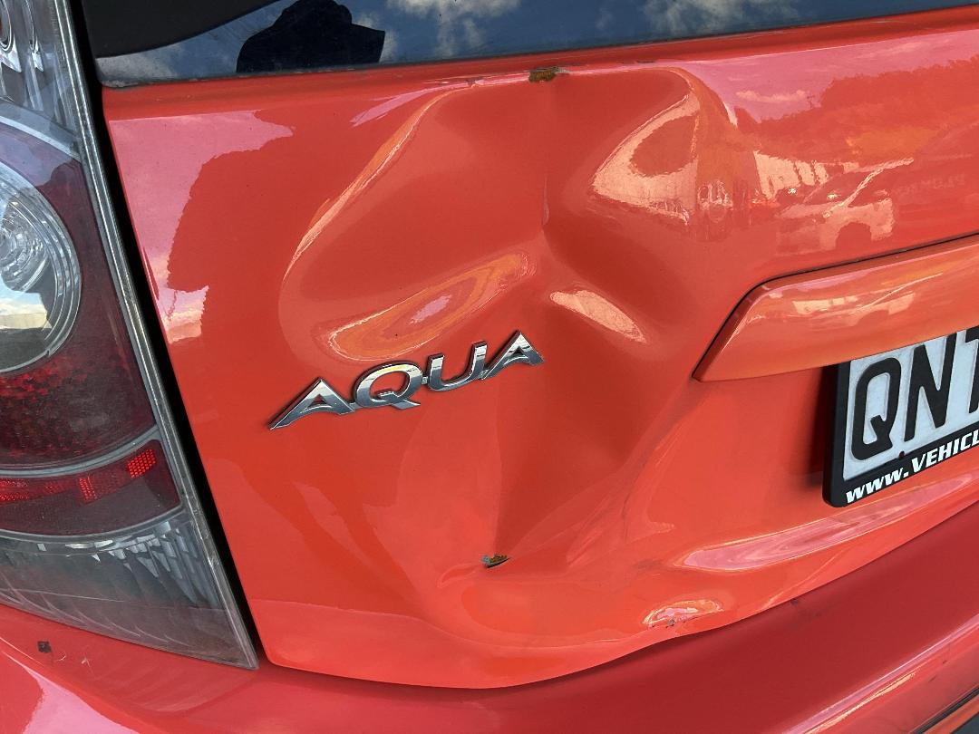 Photo '14' of Toyota Aqua Hybrid Photo '14' of Toyota Aqua Hybrid