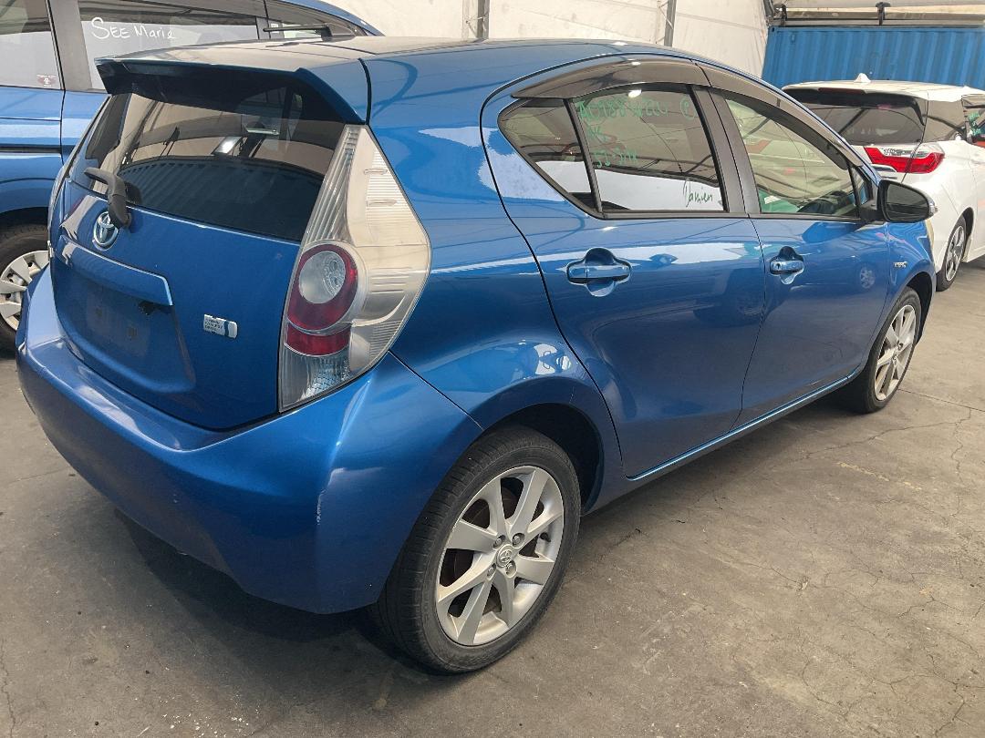 Photo '4' of Toyota Aqua Photo '4' of Toyota Aqua