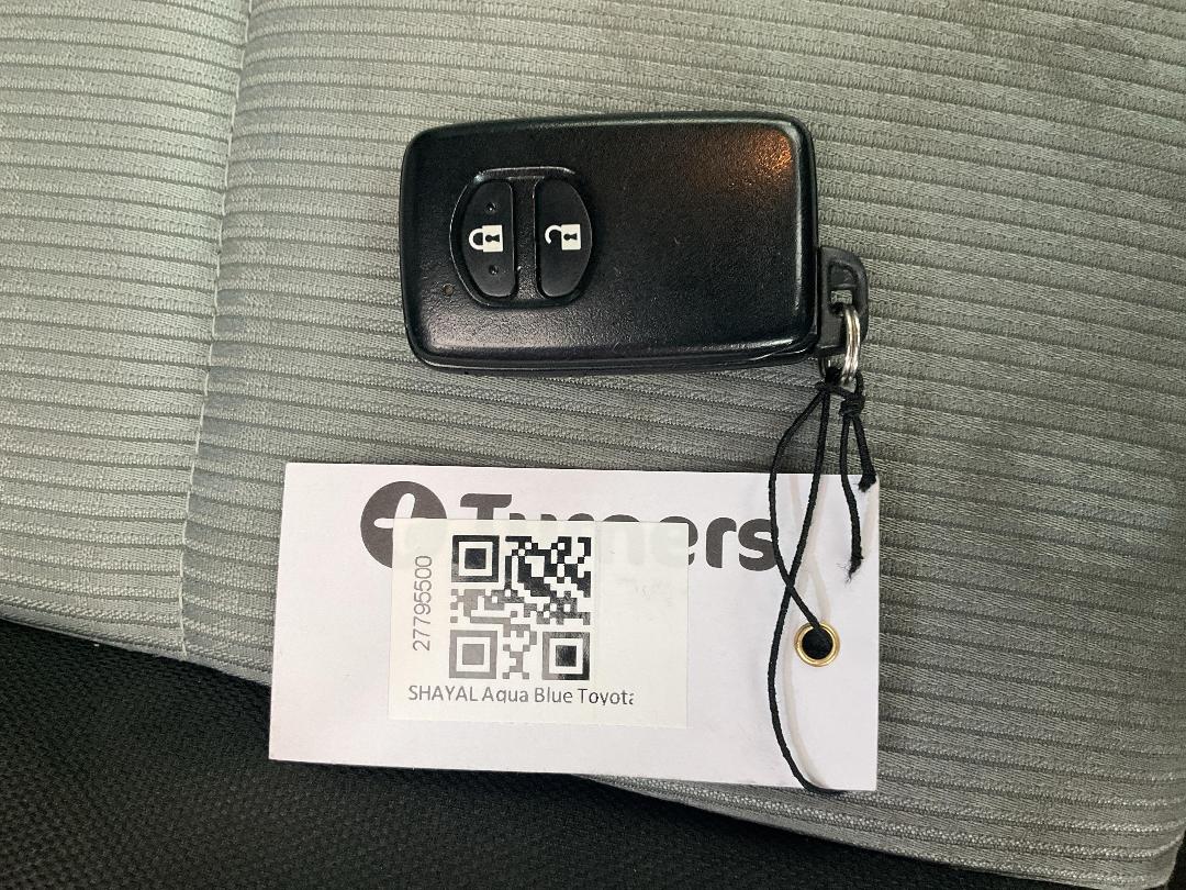 Photo '24' of Toyota Aqua Photo '24' of Toyota Aqua