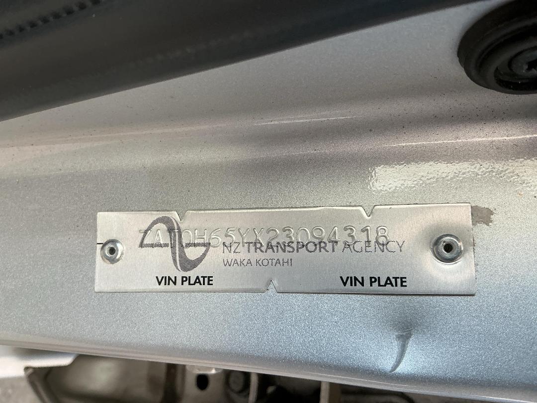 Photo '13' of Toyota Aqua Hybrid Photo '13' of Toyota Aqua Hybrid