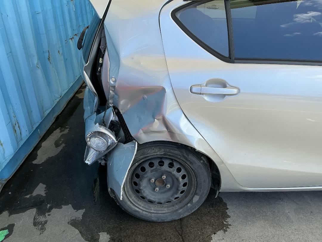 Photo '15' of Toyota Aqua Hybrid Photo '15' of Toyota Aqua Hybrid