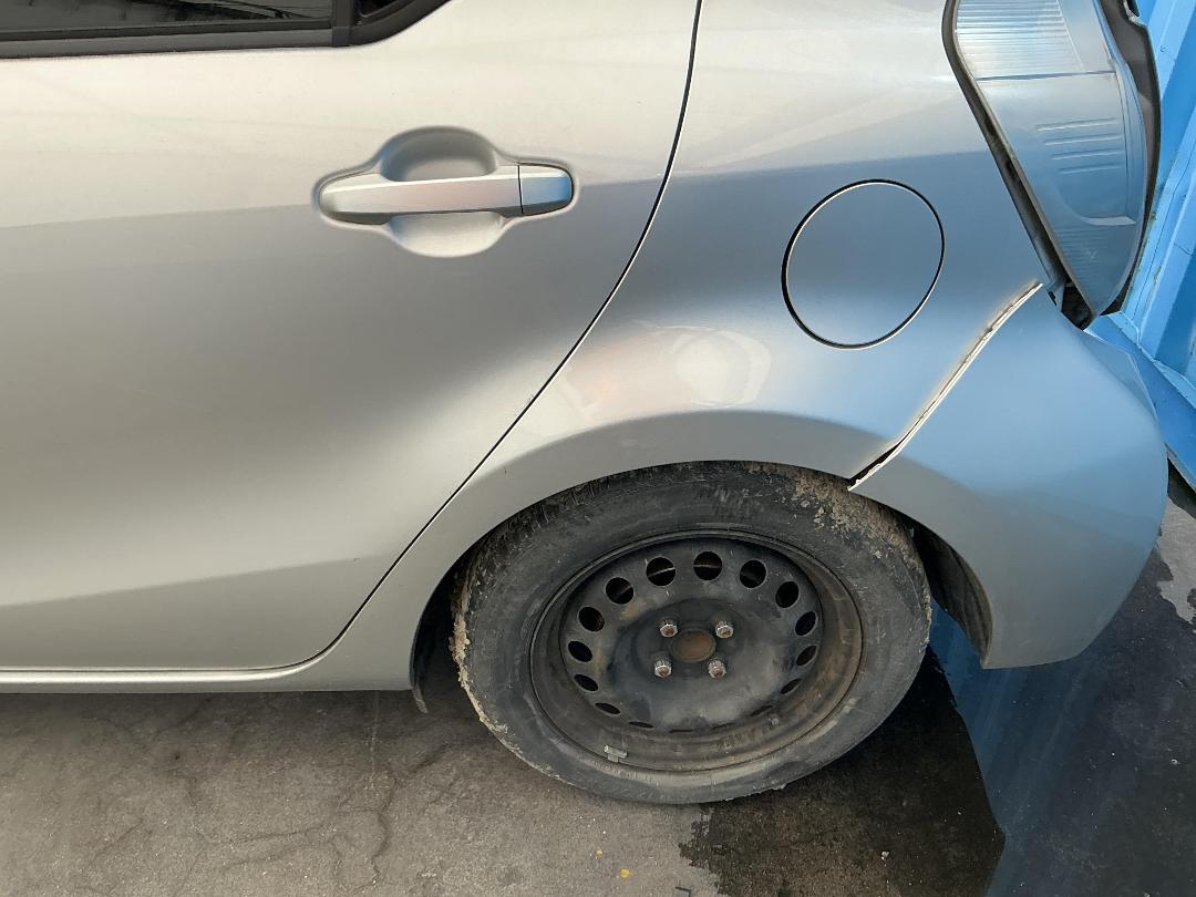 Photo '16' of Toyota Aqua Hybrid Photo '16' of Toyota Aqua Hybrid