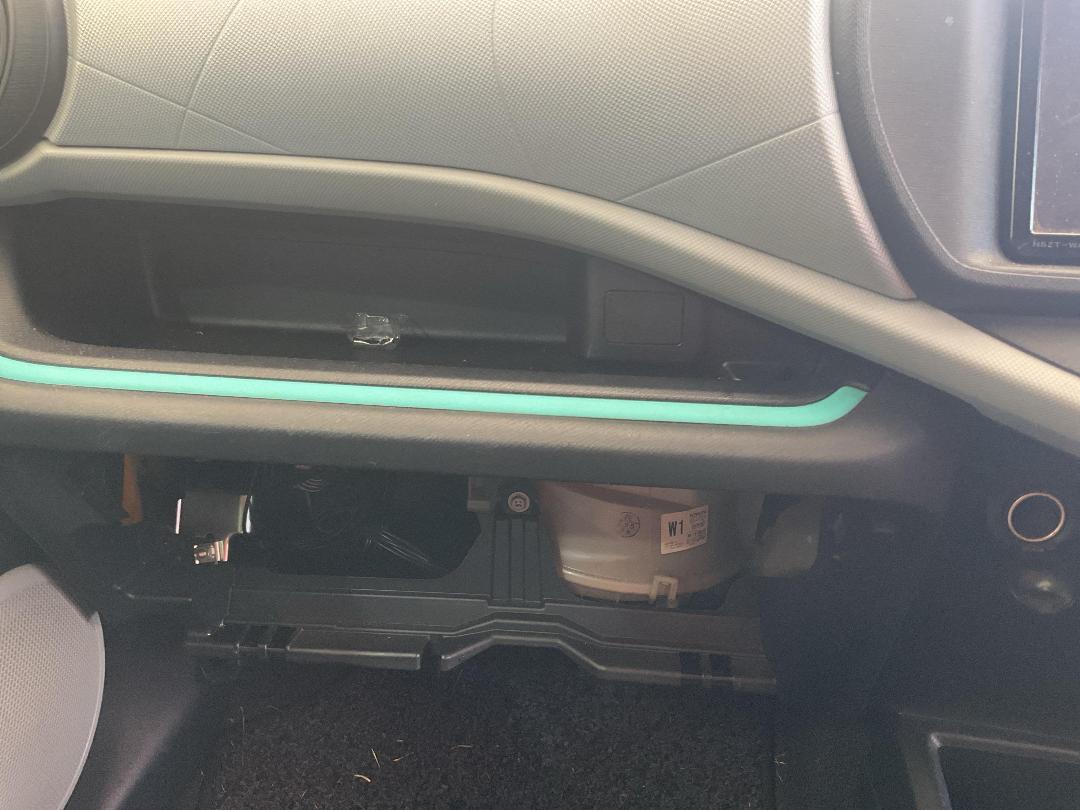 Photo '10' of Toyota Aqua Hybrid Photo '10' of Toyota Aqua Hybrid