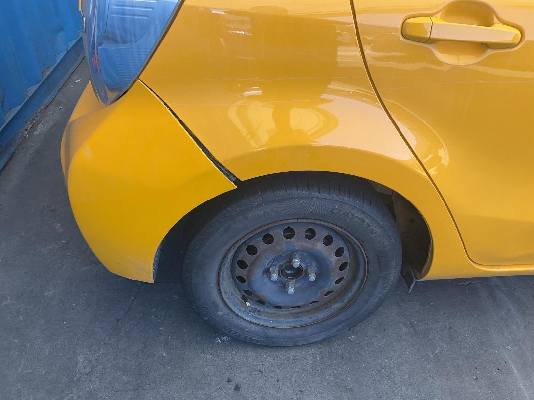 Photo '14' of Toyota Aqua Hybrid Photo '14' of Toyota Aqua Hybrid