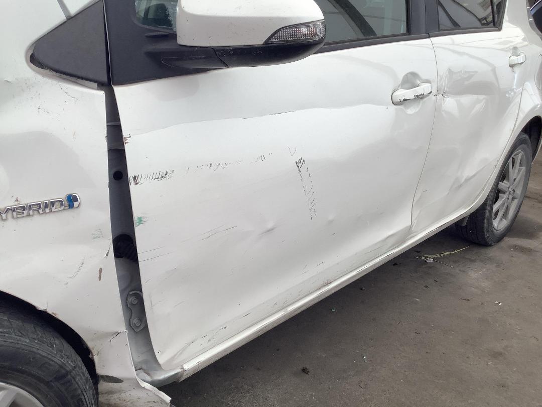 Photo '3' of Toyota Aqua