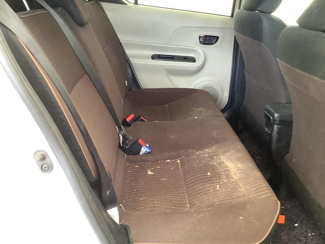 Photo '10' of Toyota Aqua