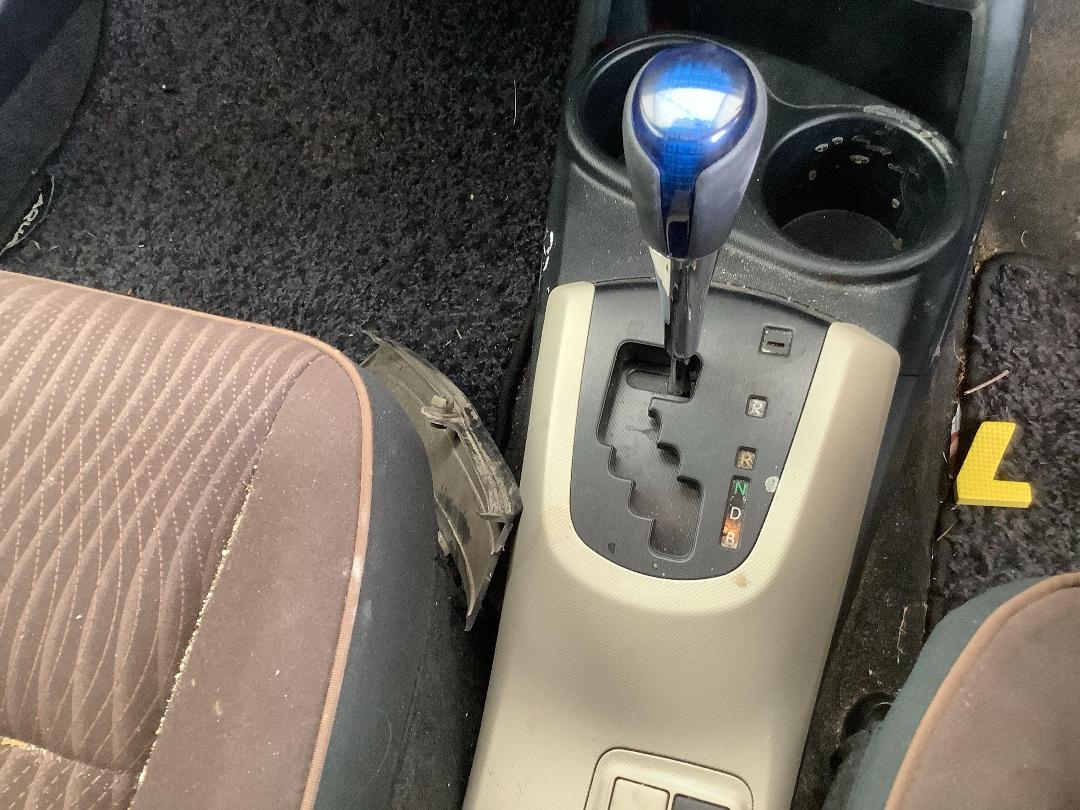 Photo '17' of Toyota Aqua