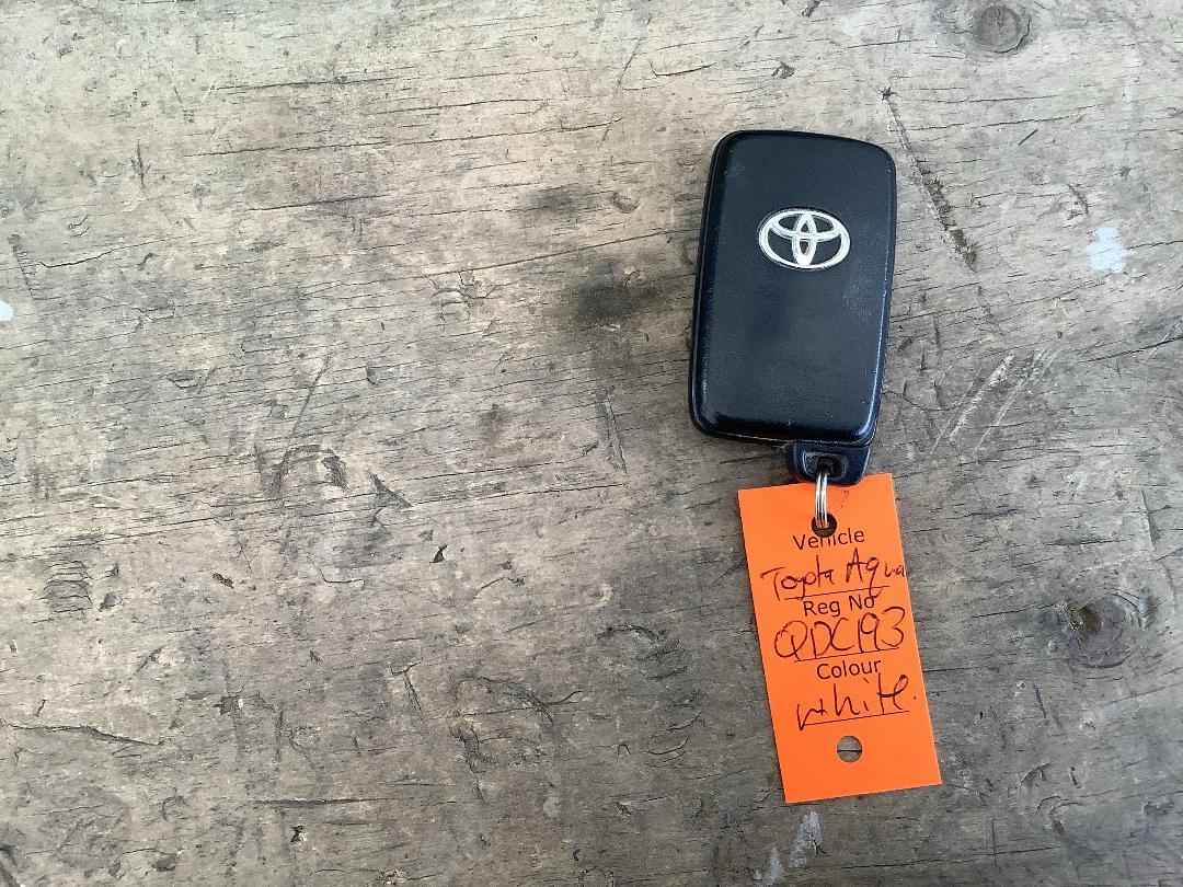 Photo '19' of Toyota Aqua