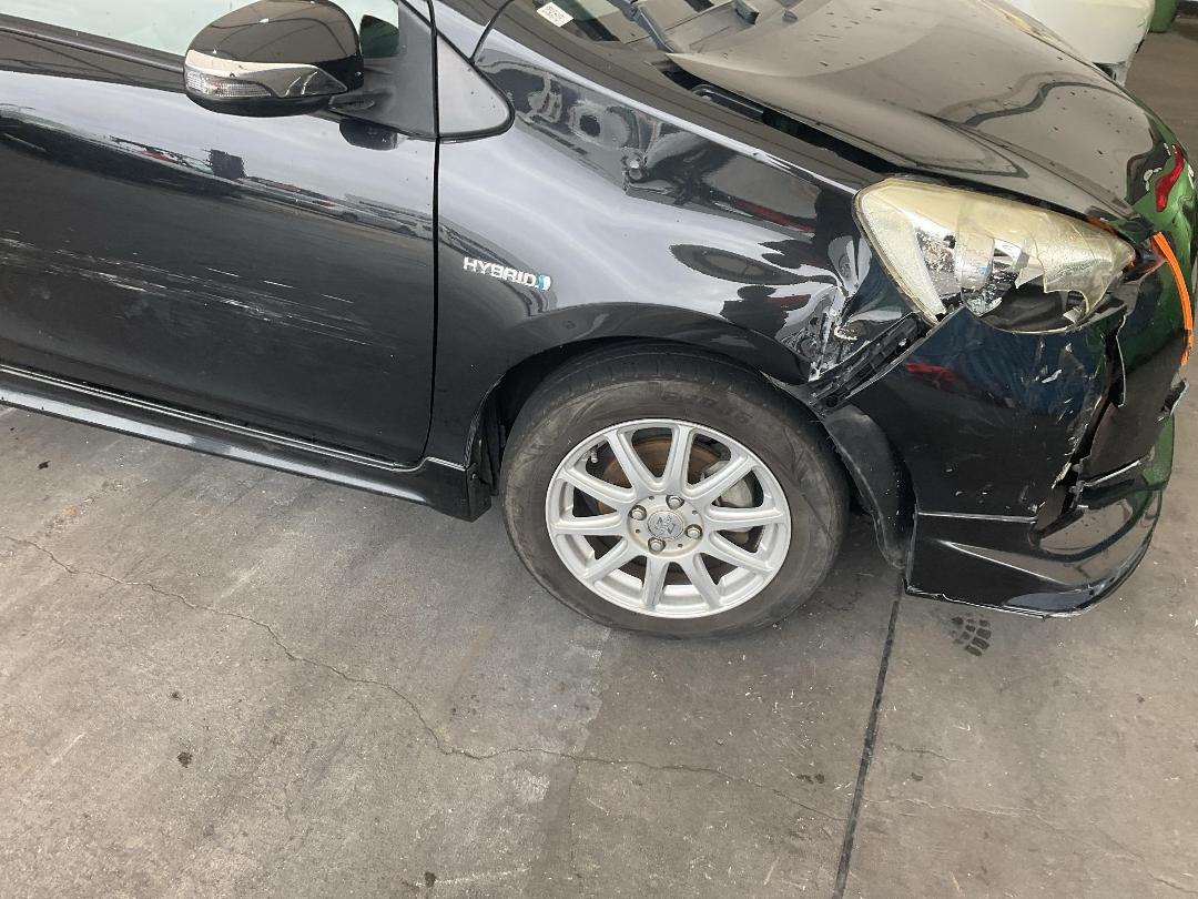 Photo '2' of Toyota Aqua Photo '2' of Toyota Aqua