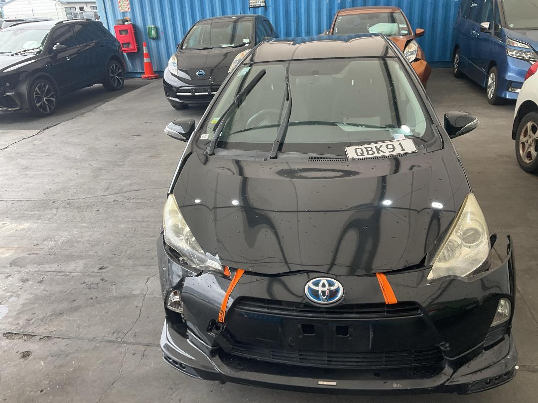 Photo '6' of Toyota Aqua Photo '6' of Toyota Aqua