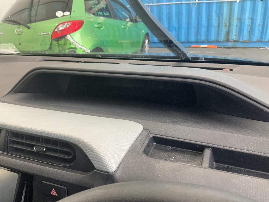 Photo '21' of Toyota Aqua Photo '21' of Toyota Aqua