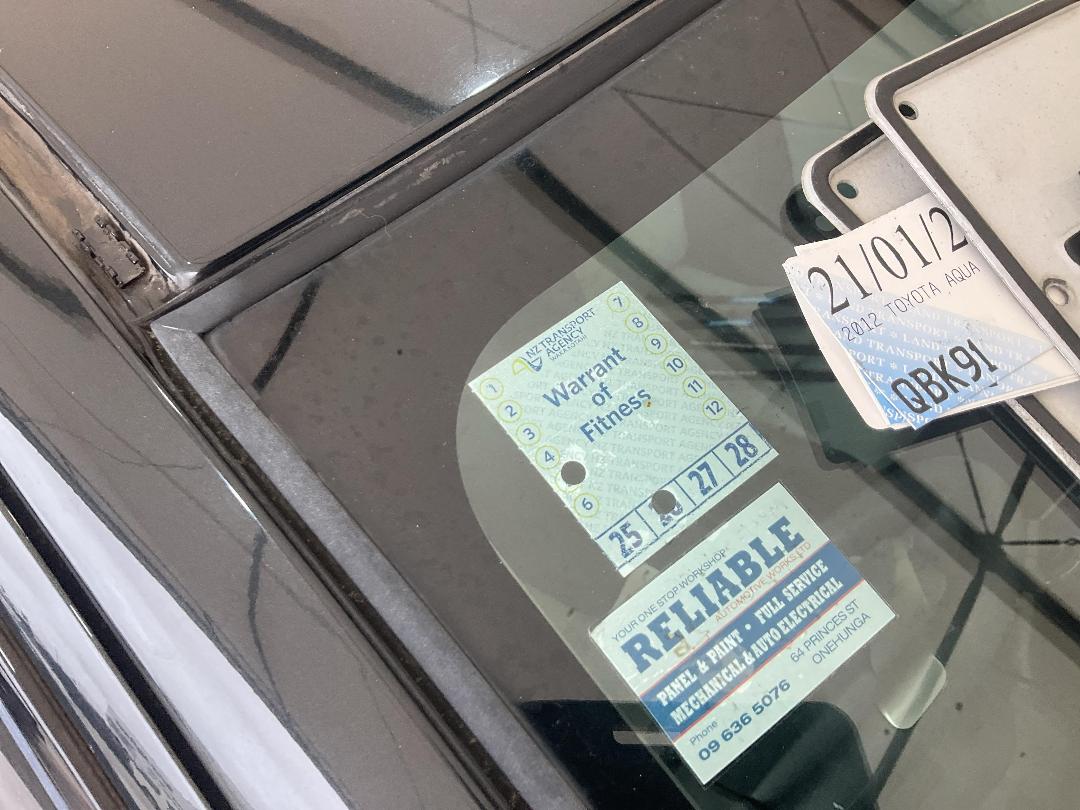 Photo '25' of Toyota Aqua Photo '25' of Toyota Aqua