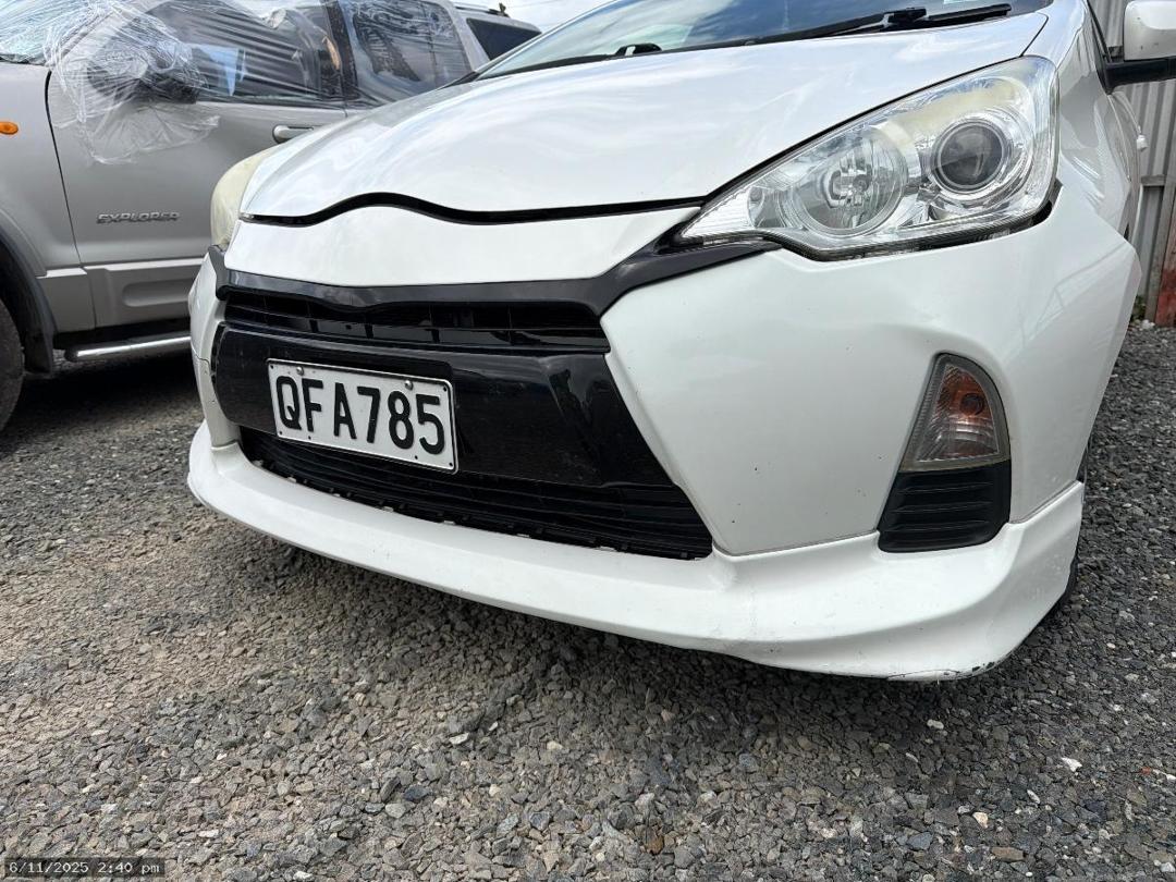 Photo '2' of Toyota Aqua