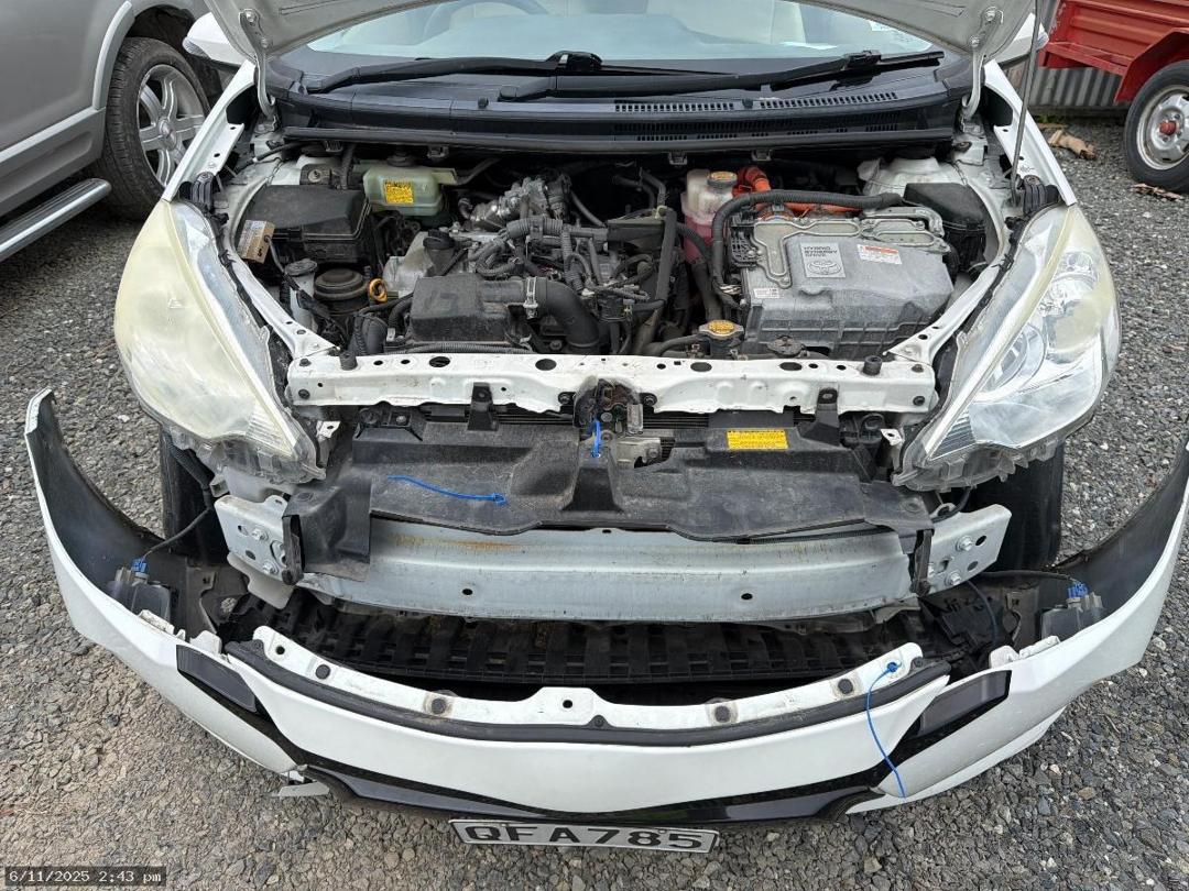 Photo '17' of Toyota Aqua