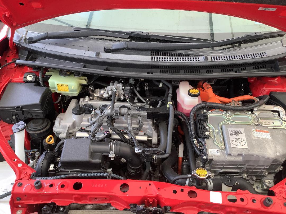 Photo '9' of Toyota Aqua Photo '9' of Toyota Aqua