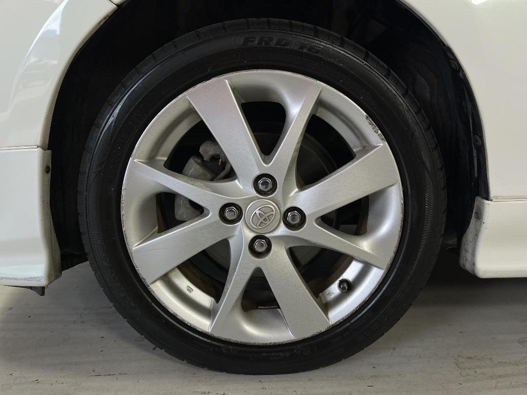 Photo '10' of Toyota Aqua