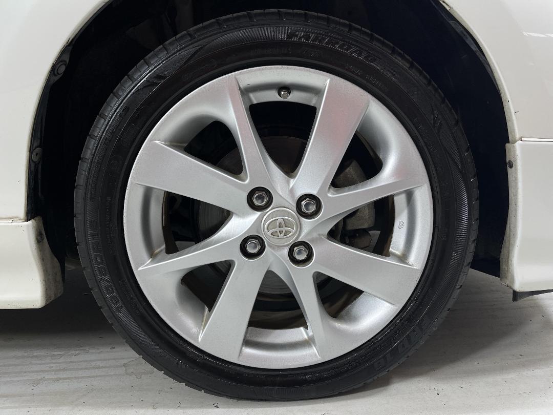 Photo '9' of Toyota Aqua