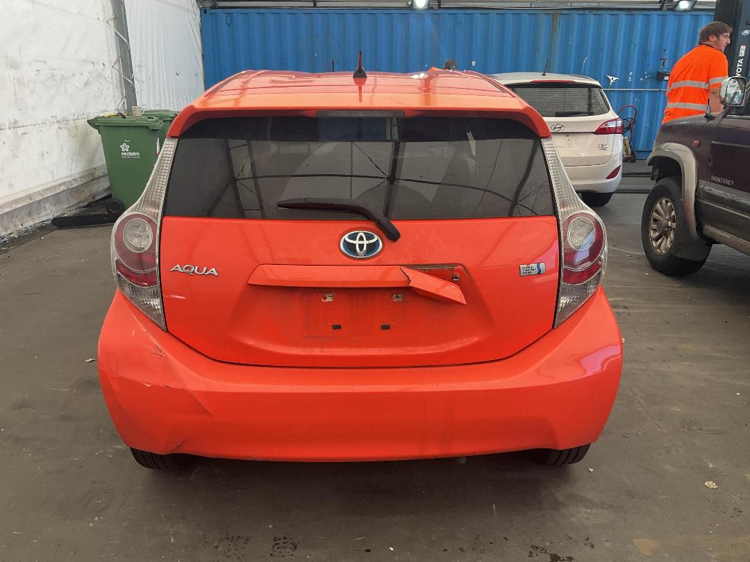 Photo '5' of Toyota Aqua Photo '5' of Toyota Aqua