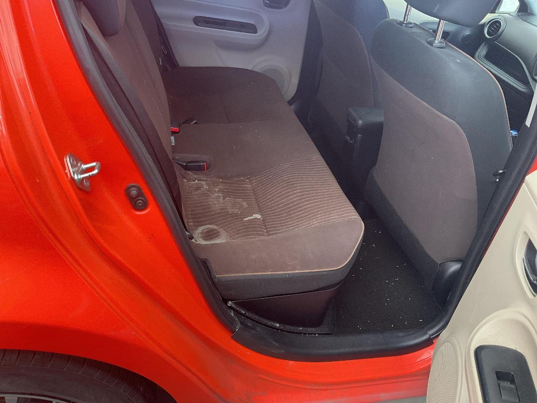 Photo '7' of Toyota Aqua Photo '7' of Toyota Aqua