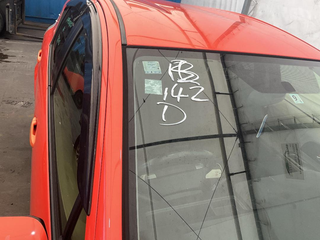 Photo '14' of Toyota Aqua Photo '14' of Toyota Aqua