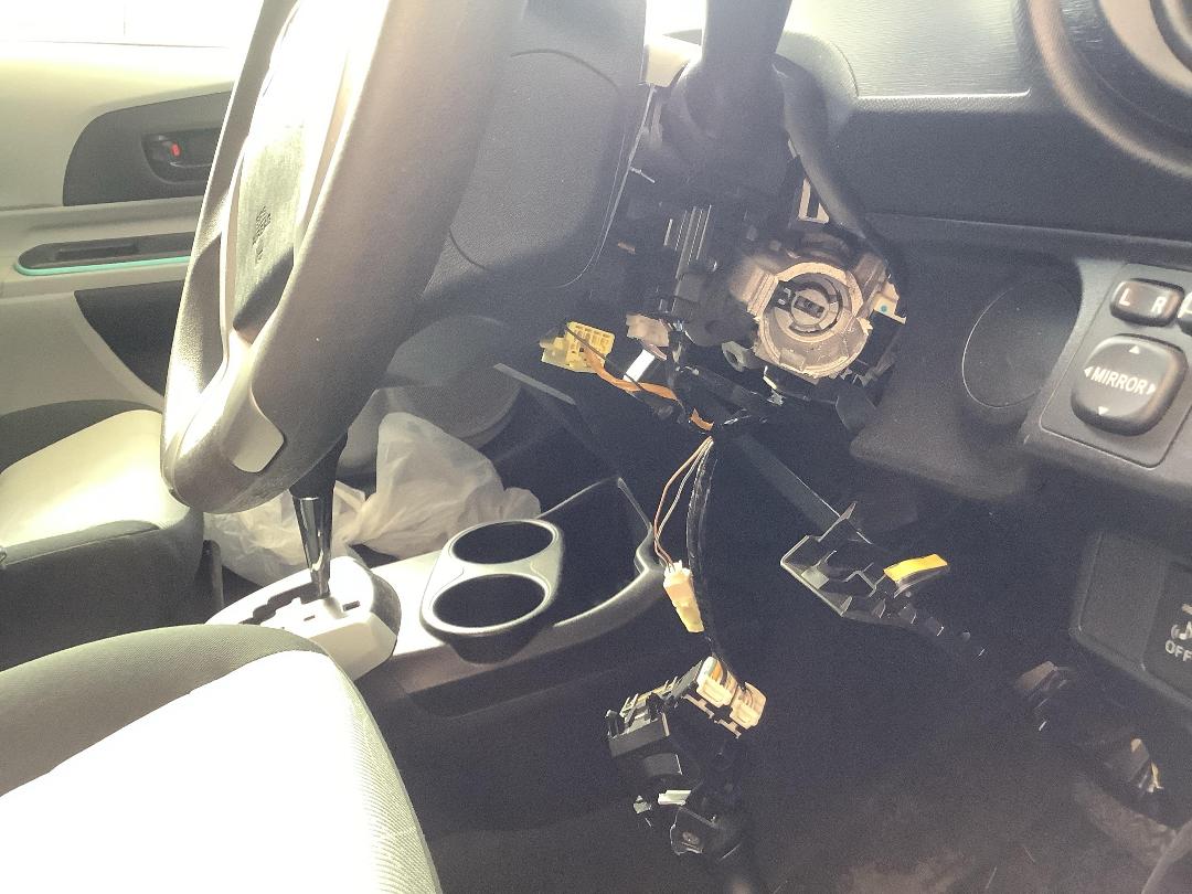 Photo '11' of Toyota Aqua Photo '11' of Toyota Aqua