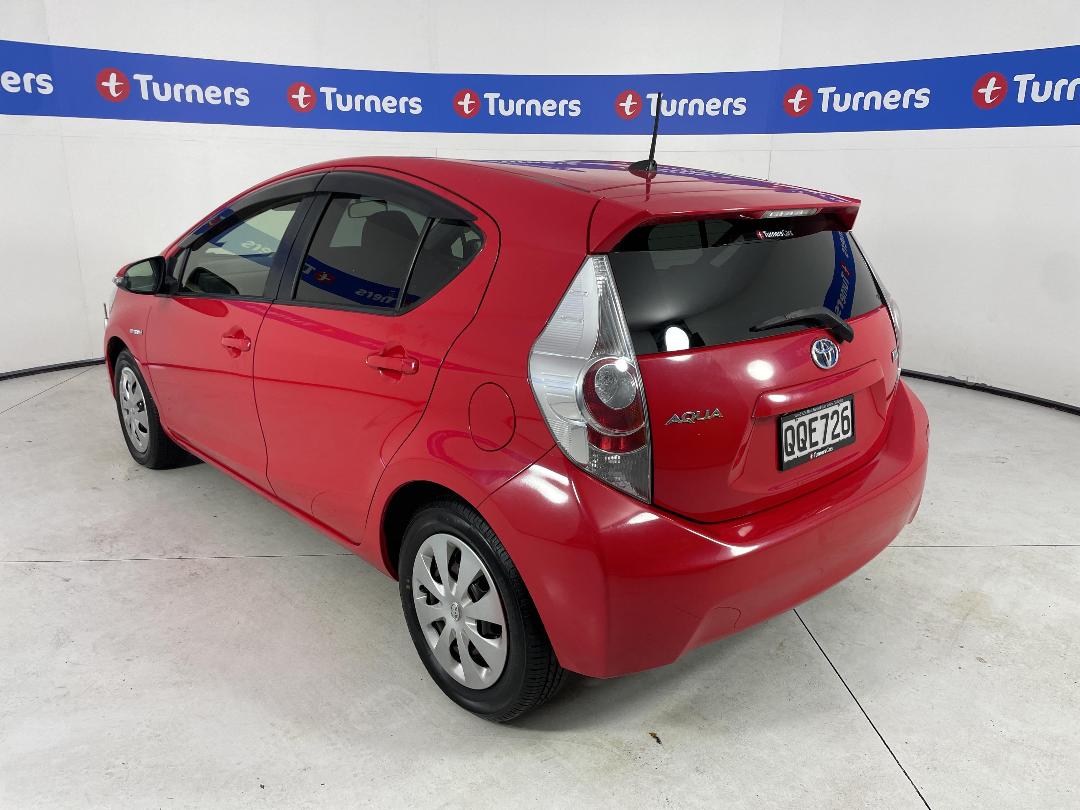 Photo '5' of Toyota Aqua