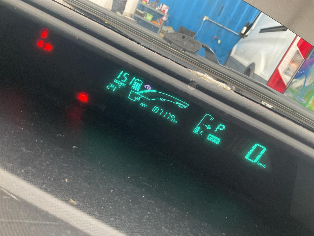 Photo '17' of Toyota Aqua Hybrid