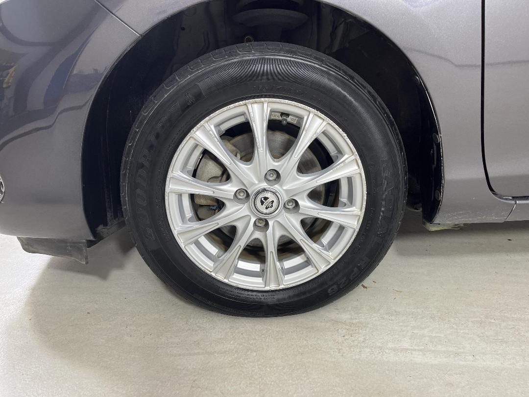 Photo '10' of Toyota Aqua Photo '10' of Toyota Aqua