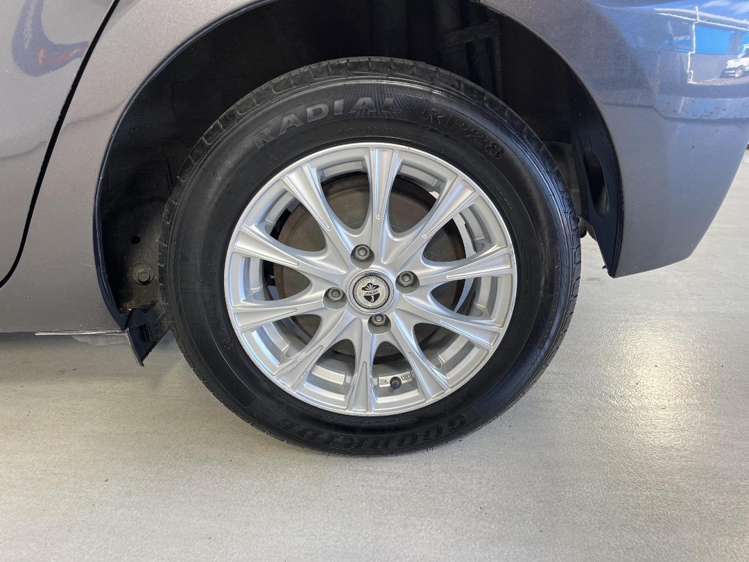 Photo '11' of Toyota Aqua Photo '11' of Toyota Aqua