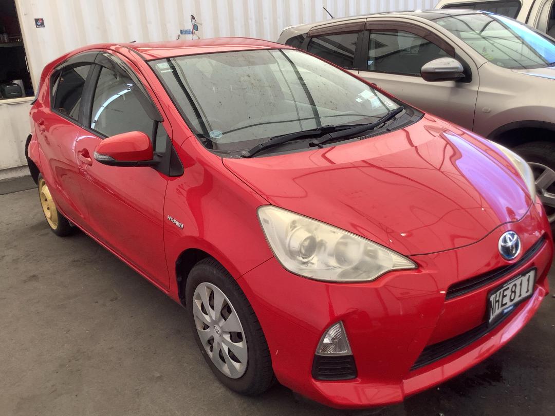 Photo '2' of Toyota Aqua