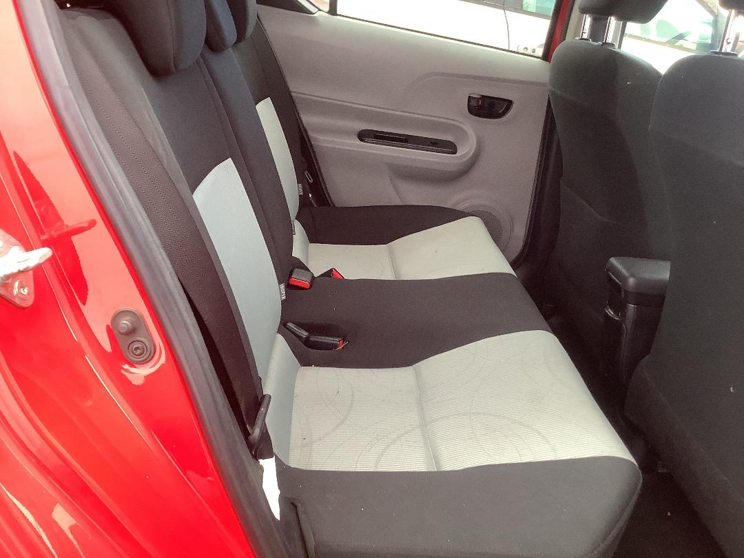 Photo '9' of Toyota Aqua