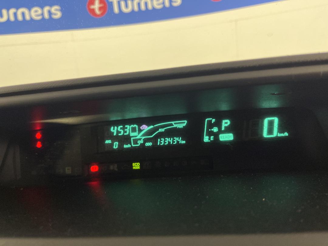 Photo '21' of Toyota Aqua