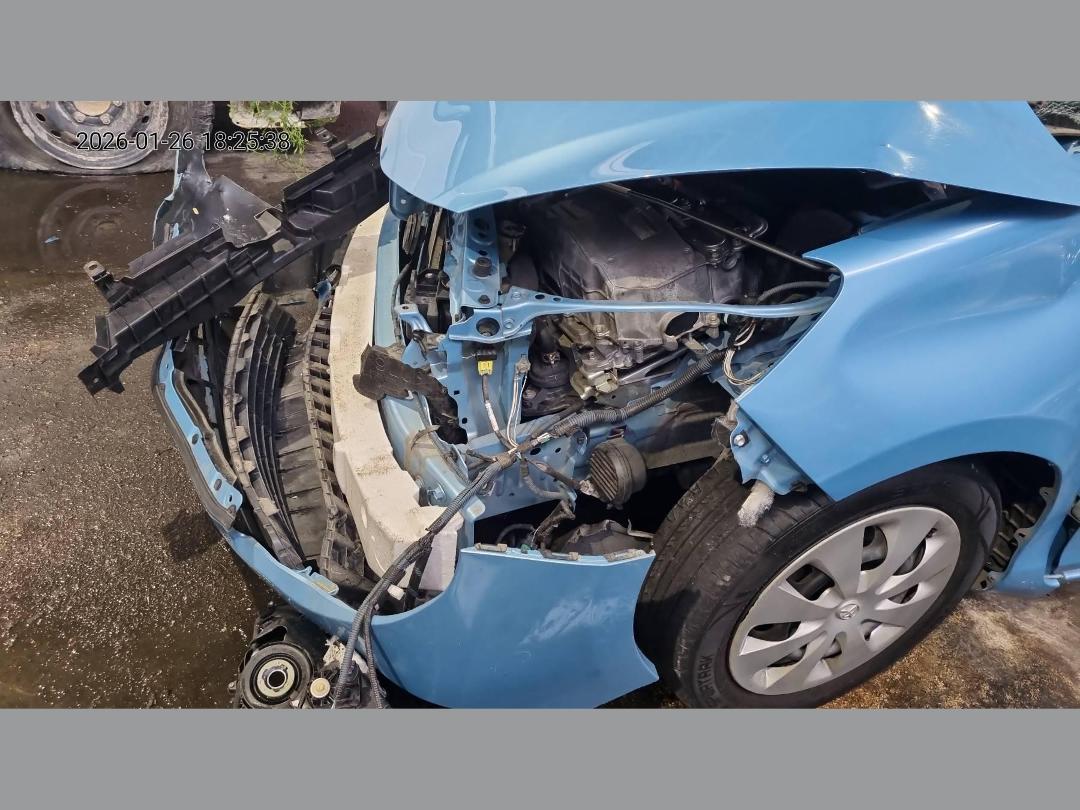 Photo '11' of Toyota Aqua