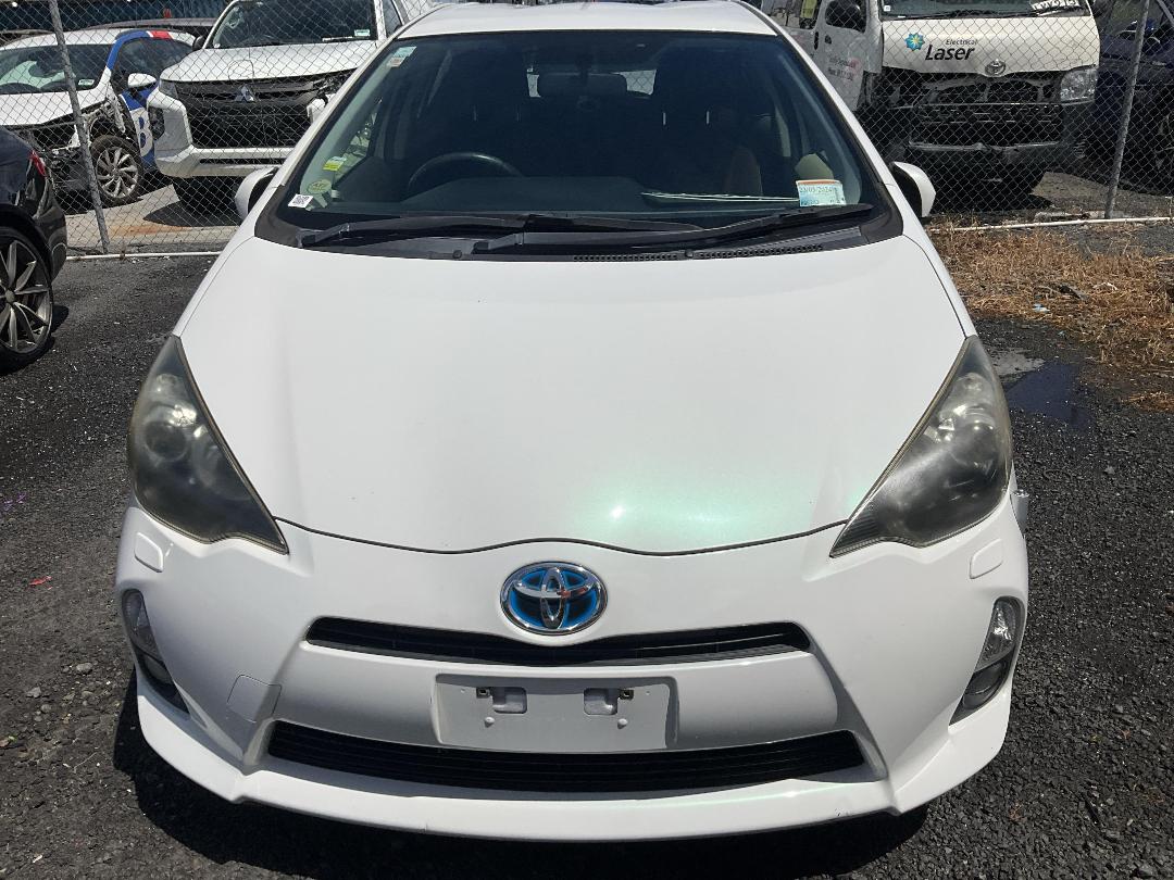 Photo '2' of Toyota Aqua Hybrid