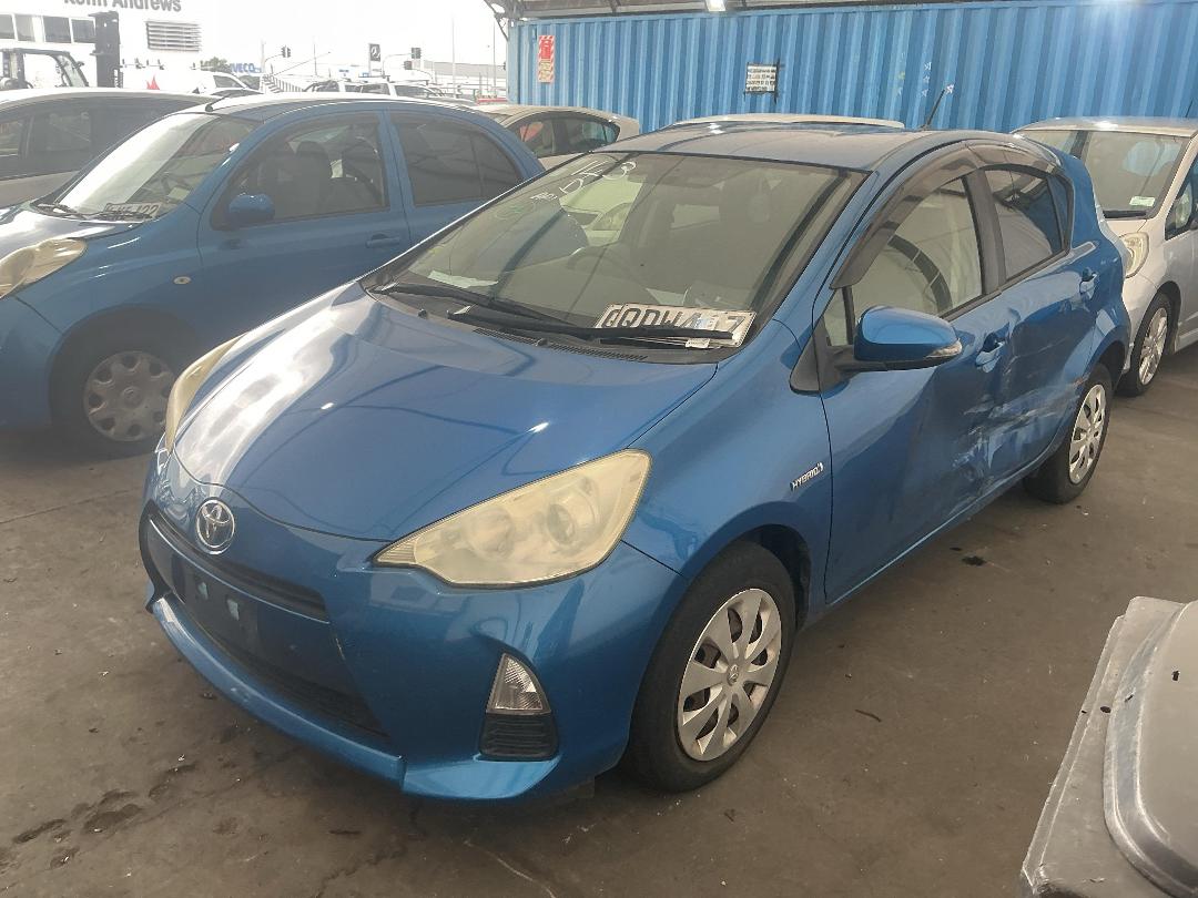 Photo '7' of Toyota Aqua Photo '7' of Toyota Aqua