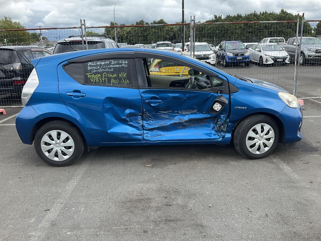 Photo '8' of Toyota Aqua Photo '8' of Toyota Aqua