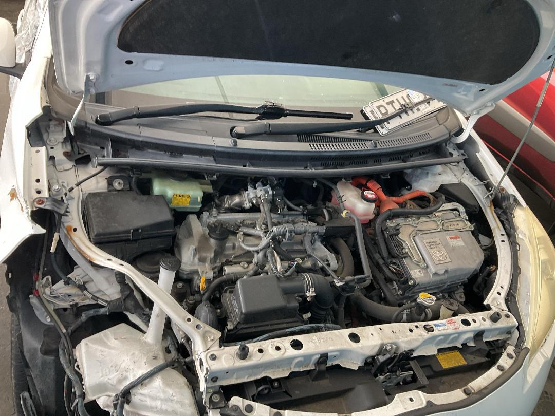 Photo '25' of Toyota Aqua Auto Hybrid Photo '25' of Toyota Aqua Auto Hybrid