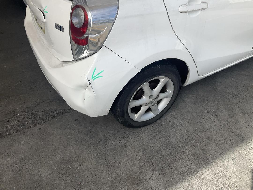 Photo '15' of Toyota Aqua Photo '15' of Toyota Aqua