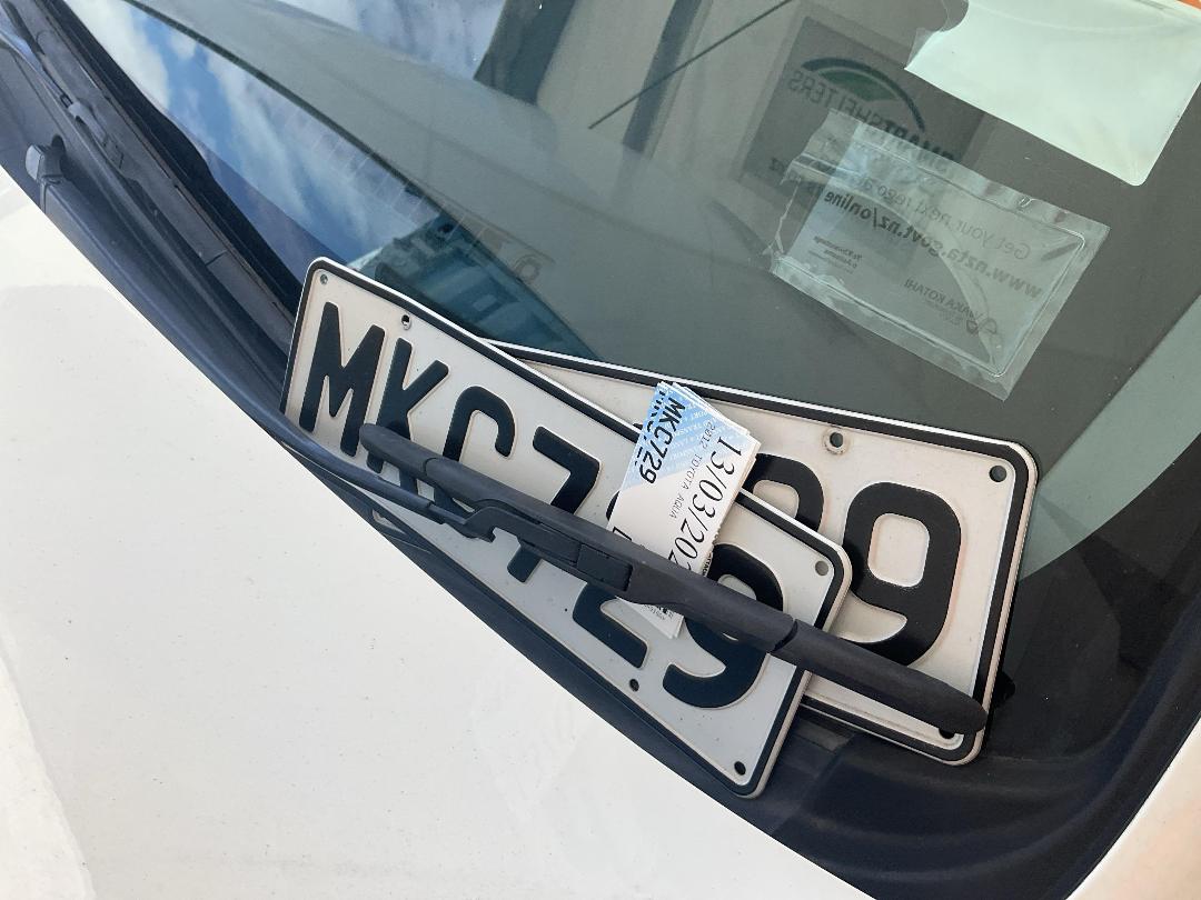 Photo '28' of Toyota Aqua Photo '28' of Toyota Aqua