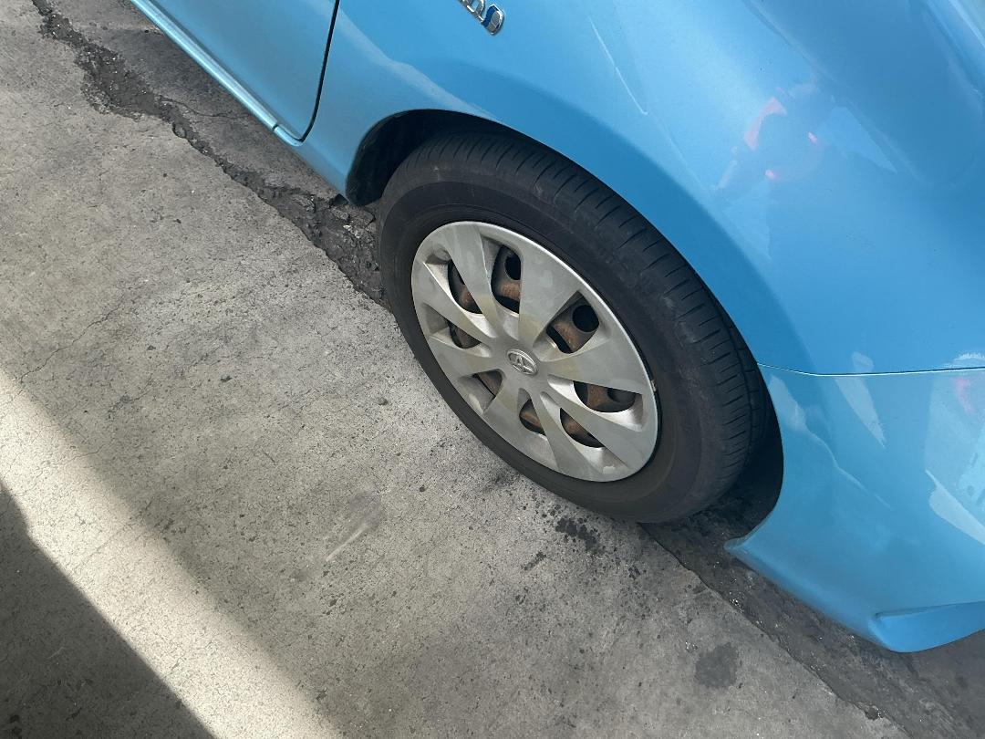 Photo '2' of Toyota Aqua Photo '2' of Toyota Aqua