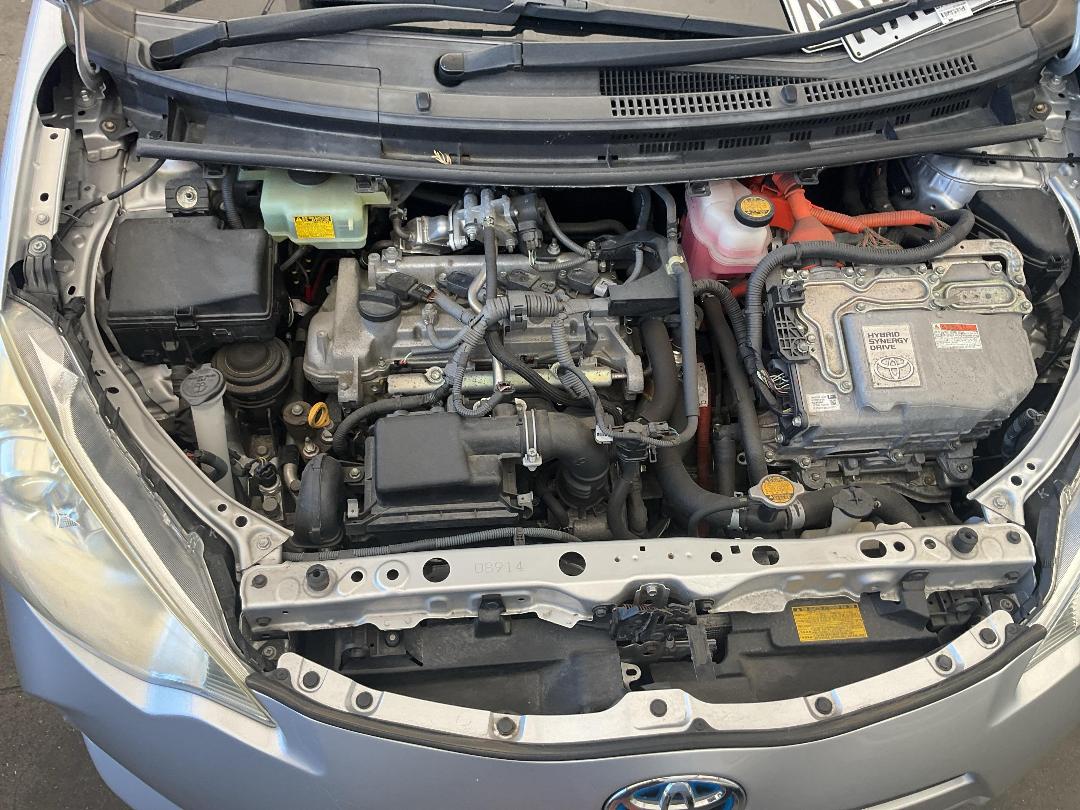 Photo '17' of Toyota Aqua