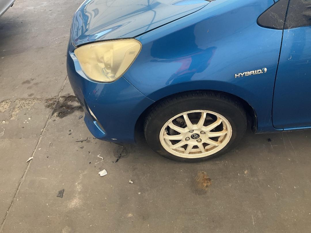 Photo '6' of Toyota Aqua