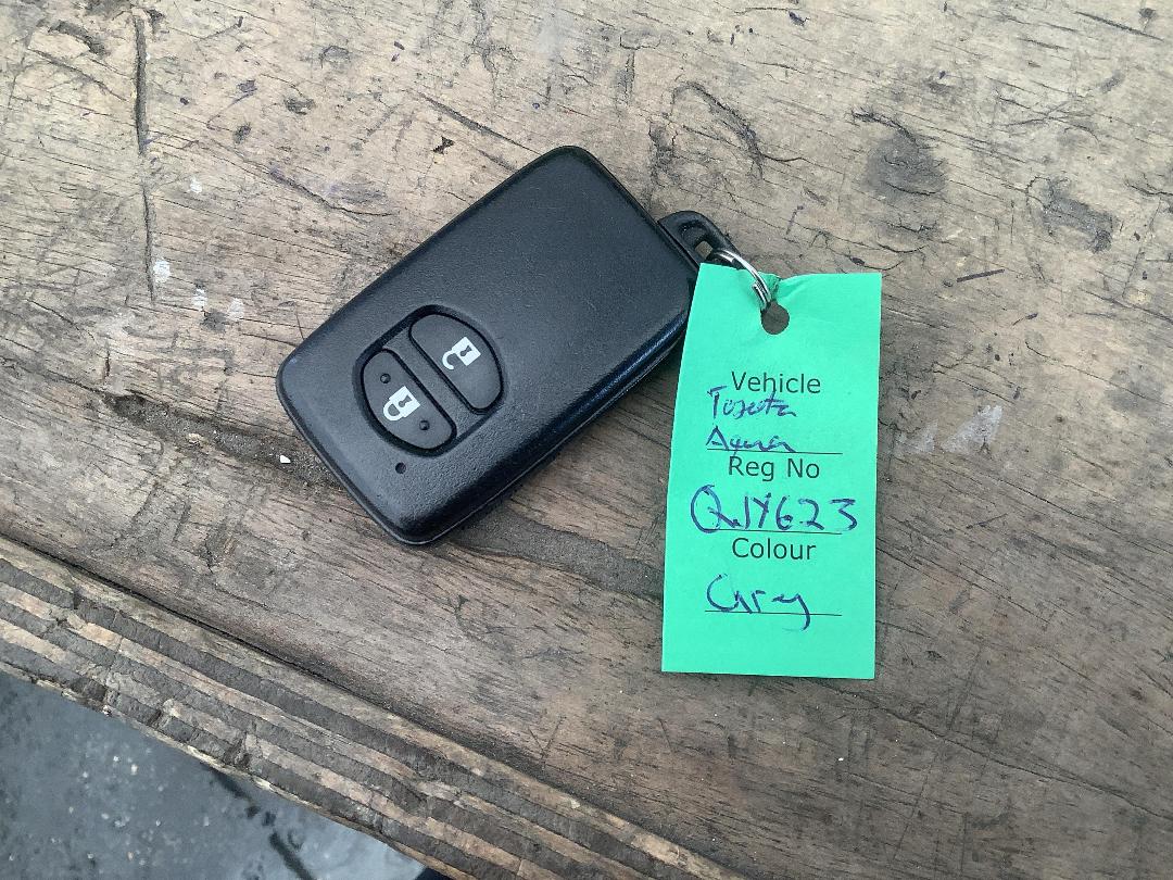 Photo '20' of Toyota Aqua