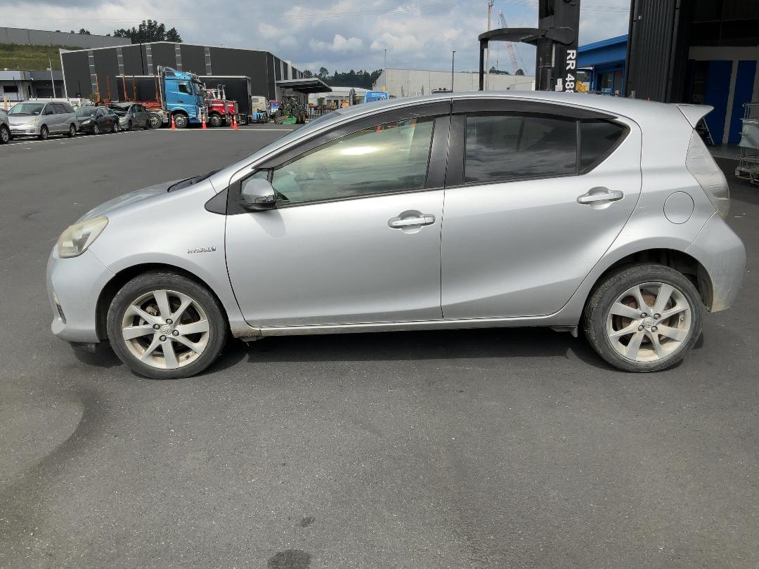 Photo '4' of Toyota Aqua