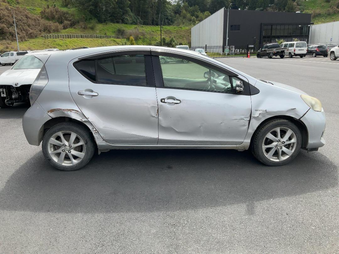 Photo '8' of Toyota Aqua