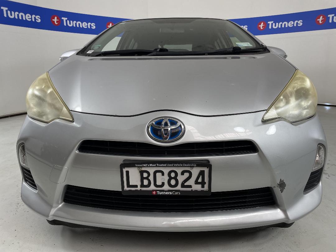 Photo '2' of Toyota Aqua