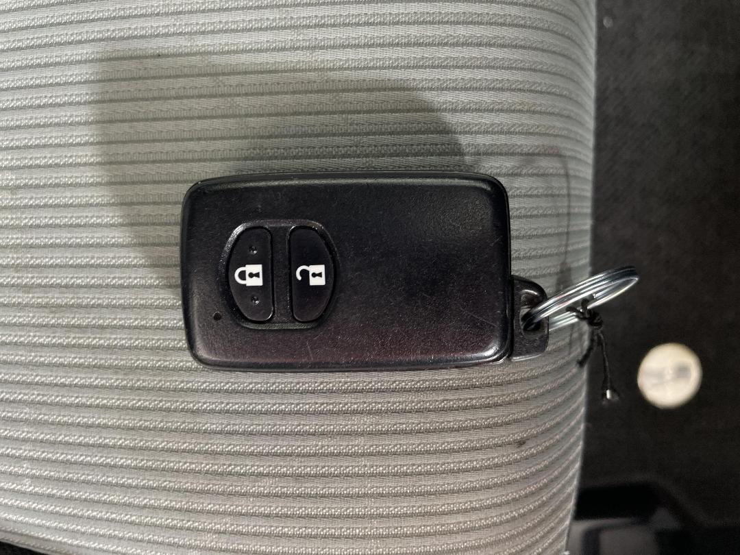 Photo '22' of Toyota Aqua