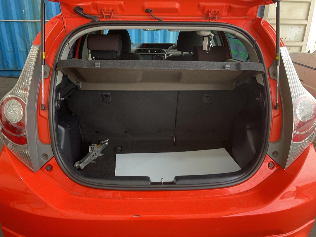 Photo '10' of Toyota Aqua